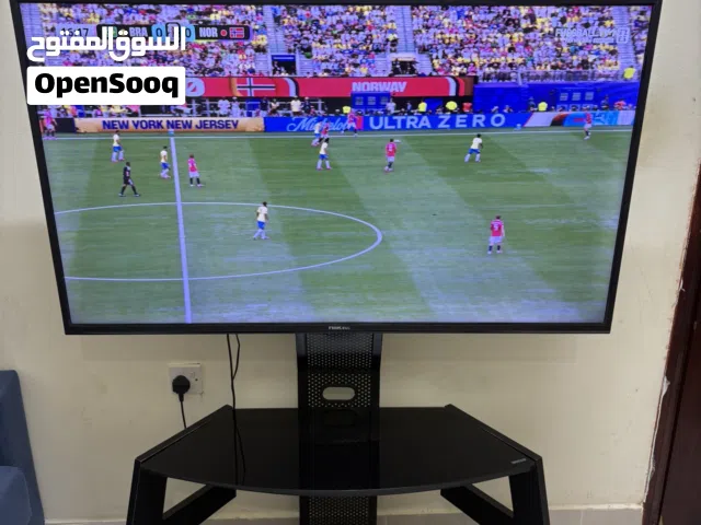Nikai 55” 4K UHD TV + TV Unit Included