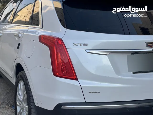 Cadilac xt5 2016 للبيع