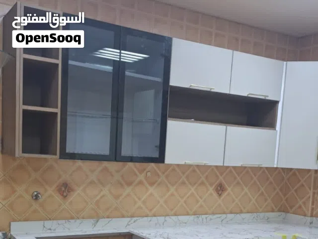 فني وصيانة مطابخ المنيوم فك وتركيب ونقل جميع انواع المطابخ وتبديل مفصلات وماسكات