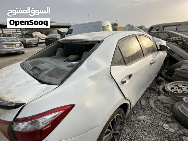 قطع غيار كرولا 2016