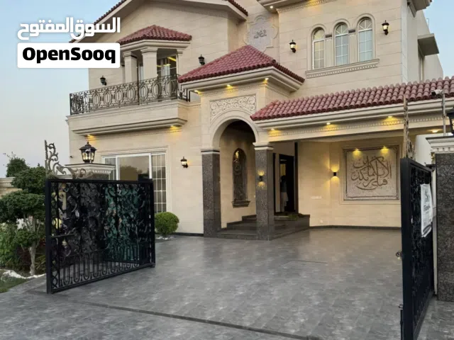 فيلا ثلاث ادور في غوط الشعال تمشي تجارية وسكنية قريب من جميع الخدمة لجادين فقط الاتصل