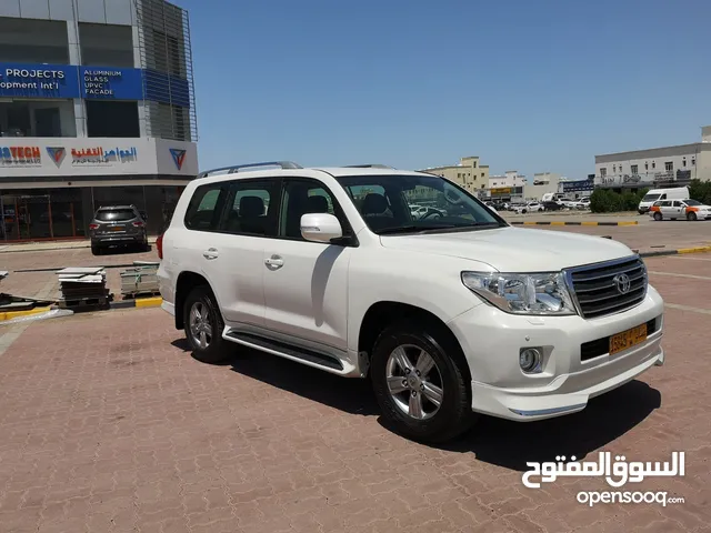 Toyota Land Cruiser 2012 in Muscat