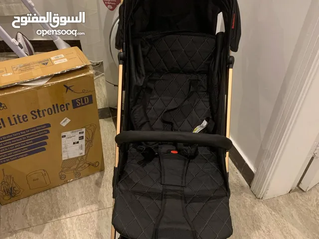 اغراض بييي بالكارتون استعمال شهرين فقط استرولر و كرسي اطفال وماشية صغار لعدم الحاجة