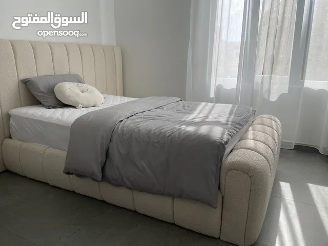 سرير قماشي fabric bed frame