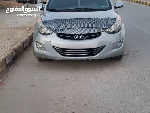 Used Hyundai Elantra in Al-Mahrah