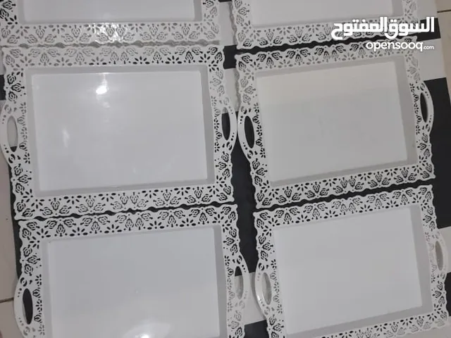 طقم صحون نضيف جدآ