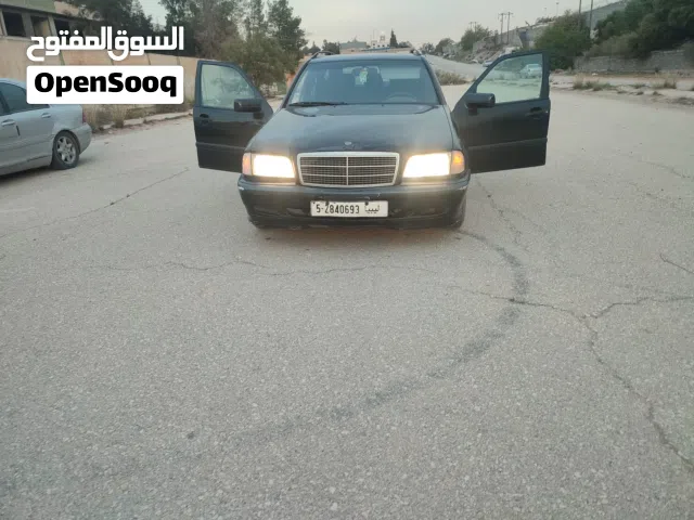 2000 مرسيدس بنز الفئة-C C 200