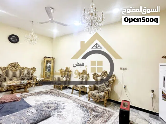 دار للبيع بمساحة 300 وواجهة 15 في منطقة لاكوات الثانية