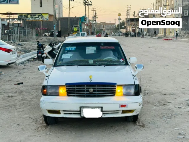 تويوتا كروان ارنب 1995