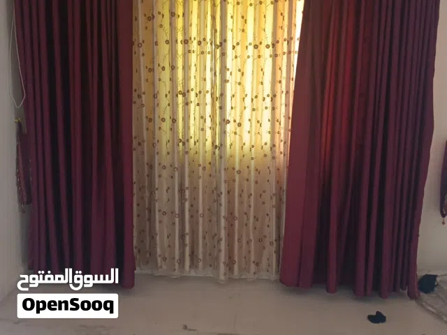 ستائر  للبيع مع القاعدة