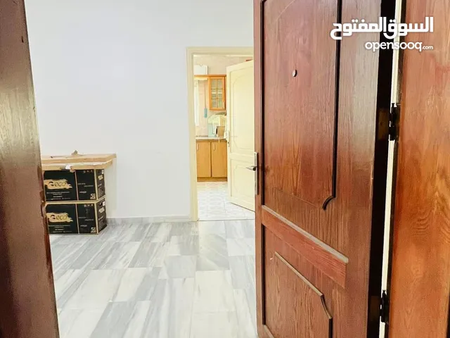 لقطه استثماريه شقه مفروشه بدخل مميز للبيع الجبيهه / الجامعة الاردنية