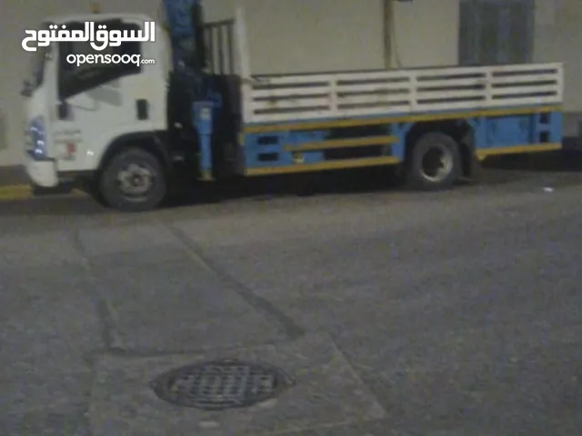 بوم تراك كرين 3 طن موديل 2023 شبه جديد للايجار او البيع  ايسوزو