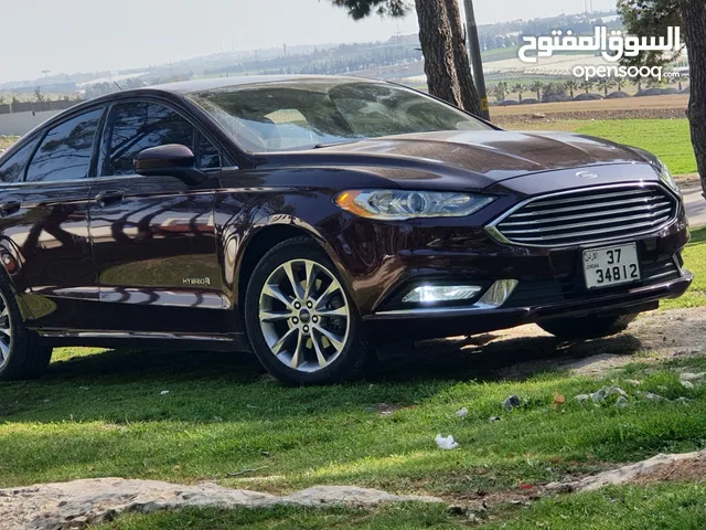 سعر حرق للبيع المستعجل سيارة مميزة للبيع فورد فيوجن 2017  se لون مميز