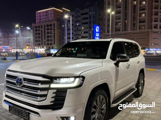 Used Toyota Land Cruiser in Red Sea
