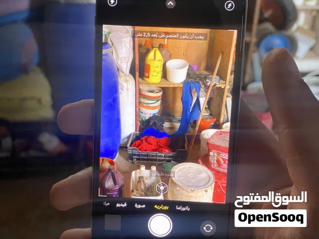 ايفون xs  ذاكرة 64 بتارية 81  مش مفتوح محلي تلفون