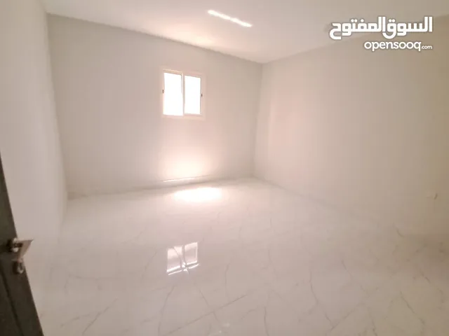 175 m2 3 Bedrooms Apartments for Rent in Buraidah Al Rayan