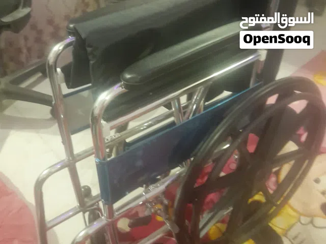 للبيع كرسى متحرك مستورد  بحالة ممتازة