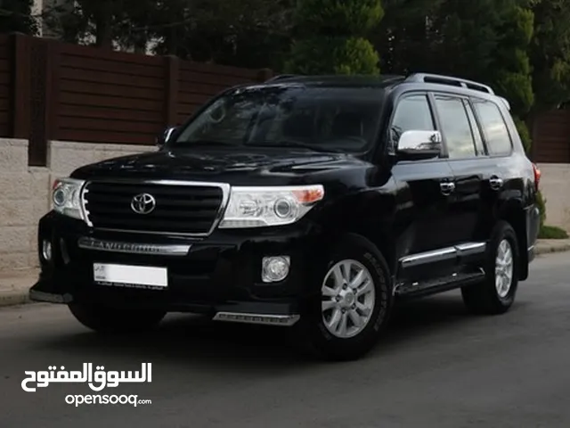 البيع او البدل تويوتا لاند كروزر موديل 2014 وارد المركزية 6 سلندر 4000 سي سي