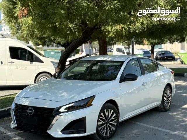 Nissan Altima 2025 SV