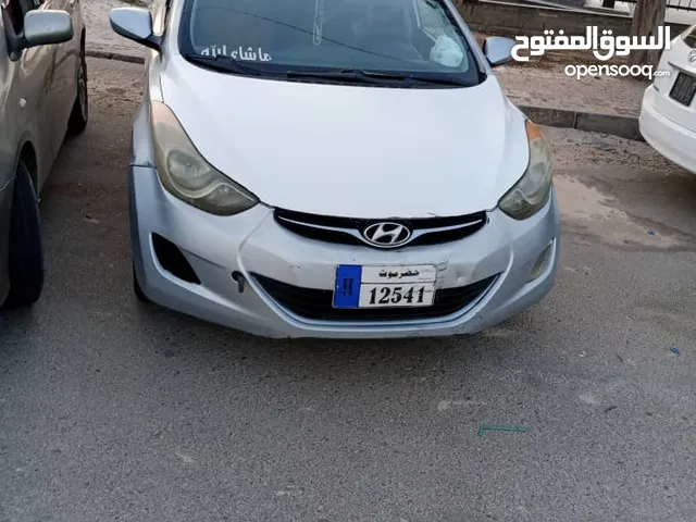 Used Hyundai Elantra in Al Mukalla