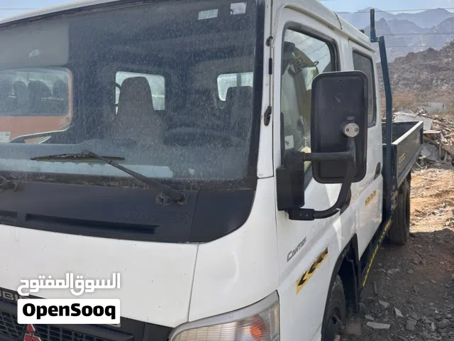 للبيع شاحنه مستوبيشي غمارتين موديل 2013