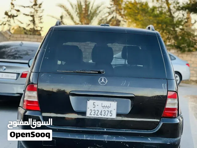 2002 مرسيدس بنز الفئة-M ML 320