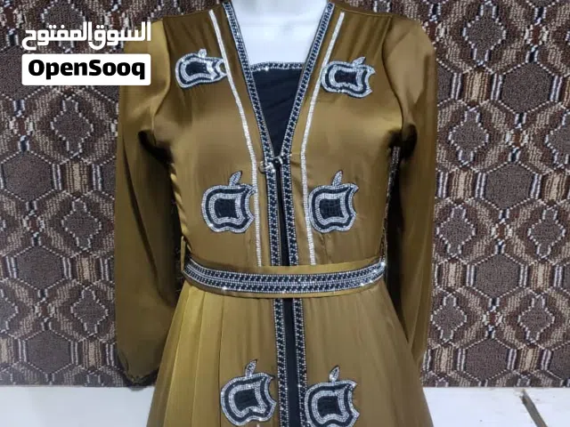فساتين قطعتين ايفون  متوفر جميع اللون