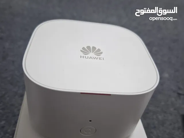 للبيع راوتر هواوي فايبر وموزع هواوي مستخدم عشر ساعات وكالة. الثنين بسعر 25 دينار والشاري ما بقصر معه