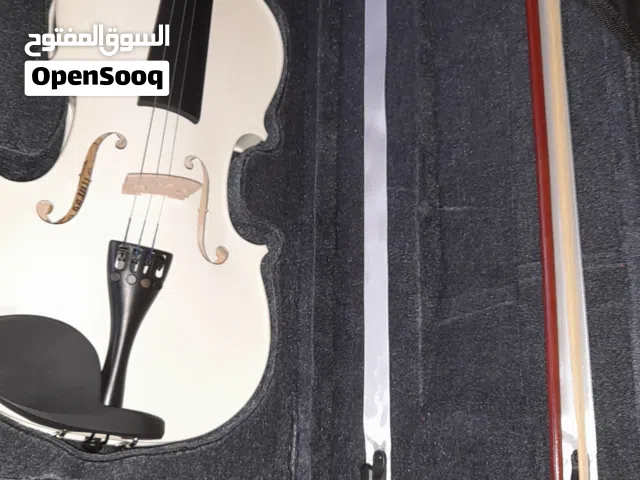 كمان بحالة جديدة غير مستعمل  السعر 25...غير قابل للتفاوض للجادين الوصف مهم جداا للجادين