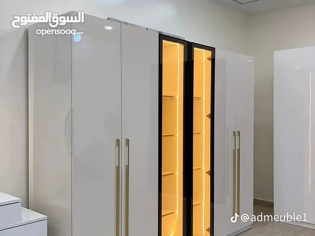 خزائن زجاج