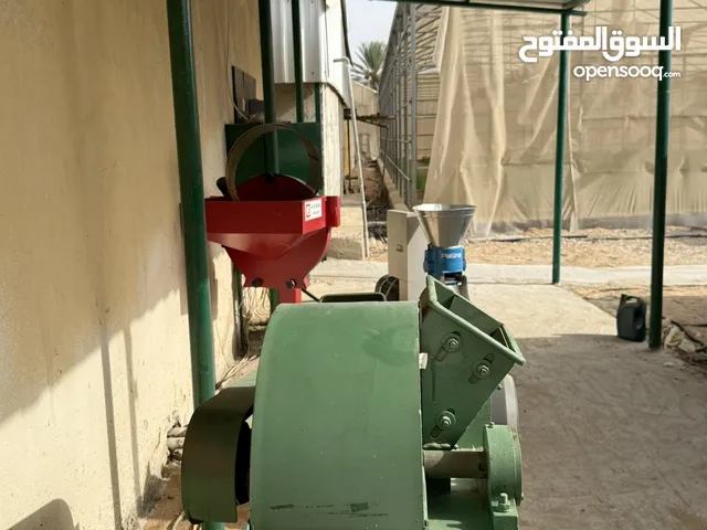 معدات صناعة الأعلاف