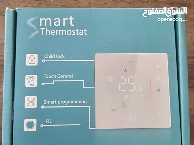نقطة كهرباء تحكم wifi بشاشة لمس تتحمل 10 امبير