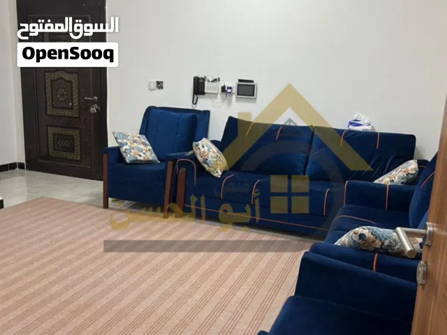 للايجار:؛ شقة سكنية في مجمع الامل 1 السكني_