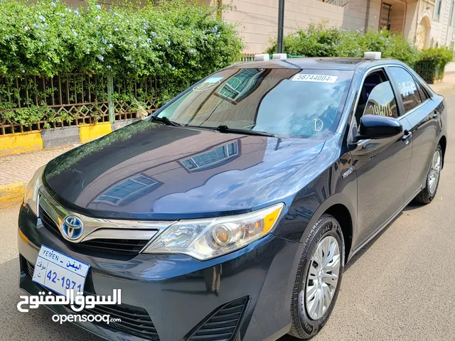 وووصل الجديد TOYOTA CAMRY HYBRID2013 تويوتا كامري هايبرد وارررد لسى وصلت لون من المعدوم فيروزي