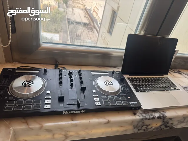 للبيع لابتوب ماك بوك وجهاز مكسر