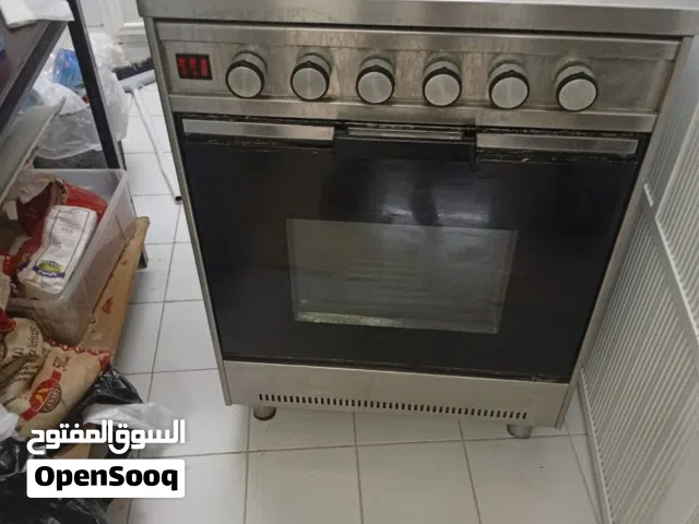 طباخة وفرن للبيع