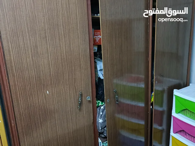 خزانة ملابس ثلاث ابواب تفصيل قديم فورمايكا والبراويز زان