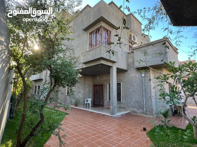 420 m2 More than 6 bedrooms Villa for Sale in Tripoli Al-Serraj