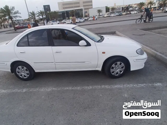 2003 نيسان صني SL