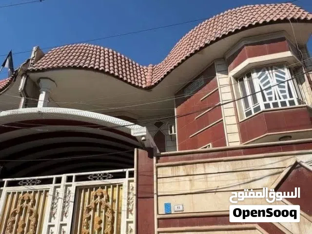 200 m2 5 Bedrooms Townhouse for Sale in Basra Saie