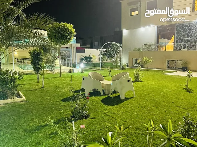 1200m2 4 Bedrooms Villa for Sale in Tripoli Al-Serraj