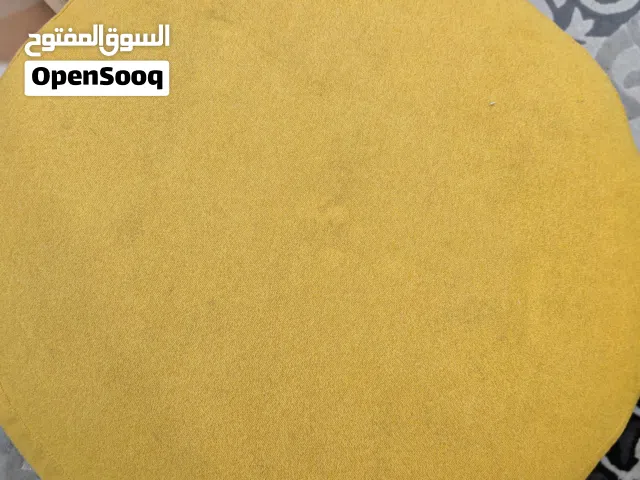 كنبتين بفة رائرية صفراء