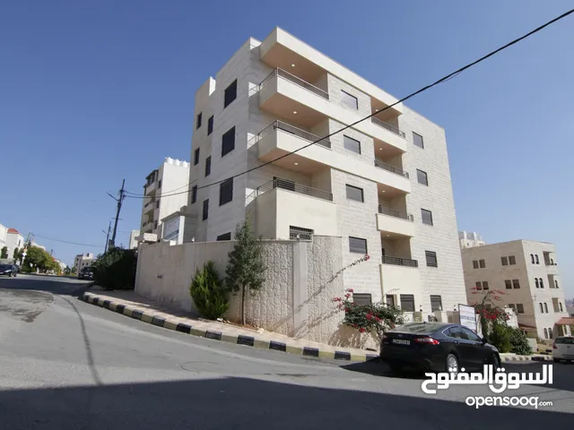 253 m2 4 Bedrooms Apartments for Sale in Amman Jubaiha