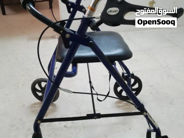ووكر مع كرسي نظام مكابح استعمل مره واحده فقط من امريكا للبيع 50 دينار