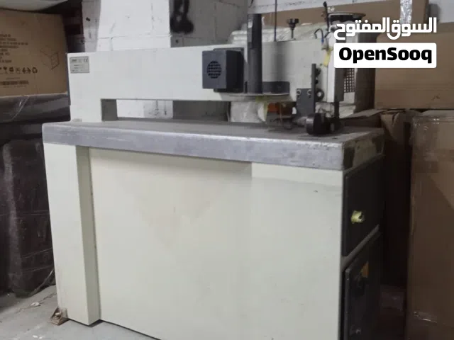 مخيطه قشره صناعه إيطالي قياس متر مستعمله حاله جيده جدا سعر البيع 20000 مع كفاله 3شهور