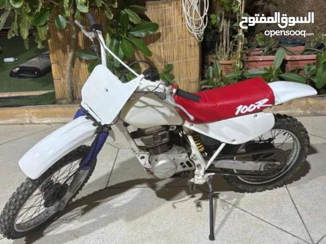 سيكل هوندا نادر أنتيك موديل 1998 xr100 شوف الوصف  الصامل يبشر بالخير