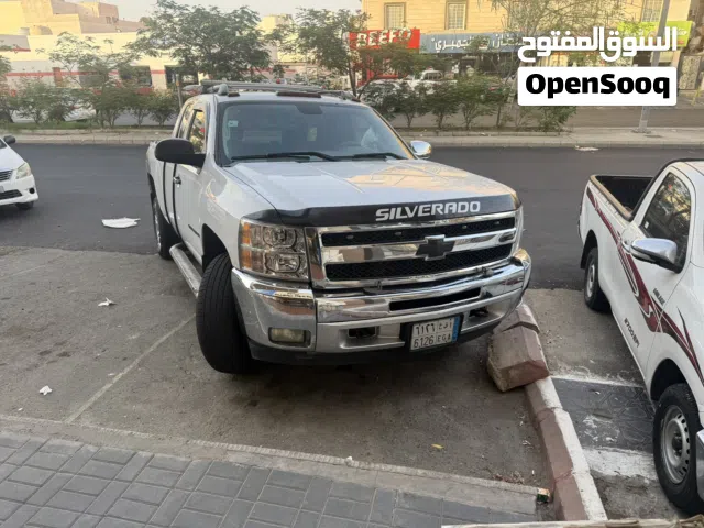 2007 شيفروليه سلفرادو 1500 LS