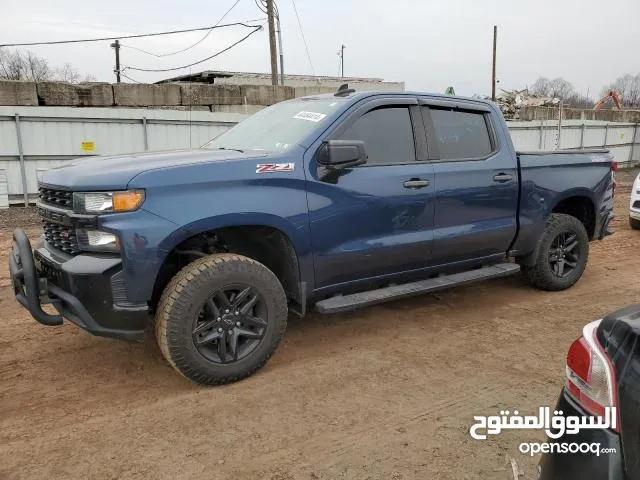 للبيع بالحادث سلفرادو LTz71 شكل جديد بحادث بسيط موديل 2019