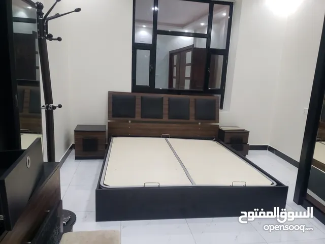 غرفه نوم النوع تركي مستخدم نظيف للبيع