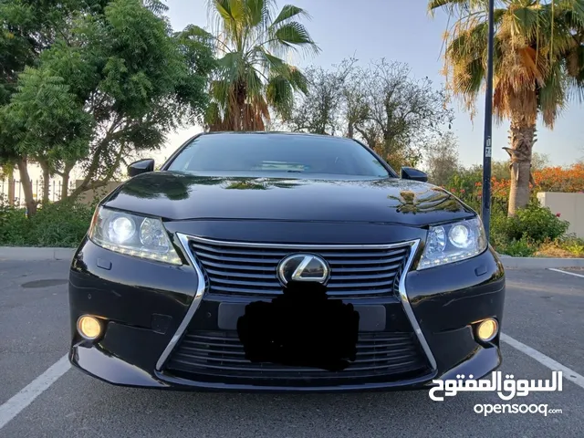 للبيع لكزس ES350  لوحات الشارقة